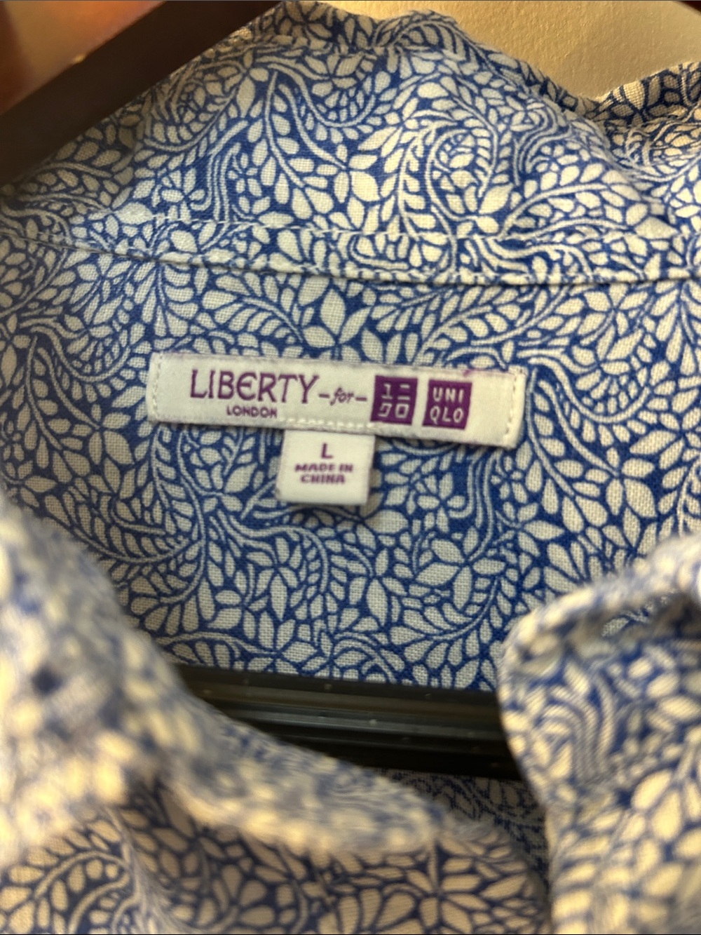 Uniqlo x Liberty for London Mens Blue Paisley Button-Down Shirt Sz L Long Sleeve - Picture 5 of 7